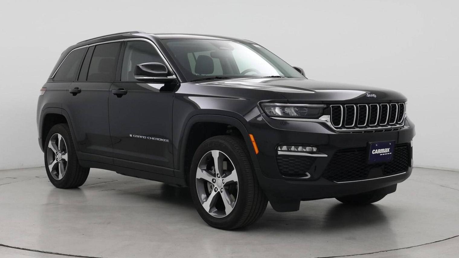 JEEP GRAND CHEROKEE 2023 1C4RJYB61PC589007 image